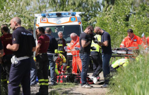 vigili del fuoco ambulanza in azione