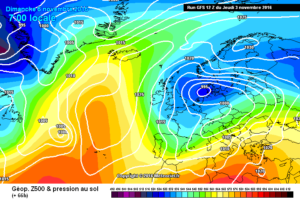 Nel modello a 66h, previsto per Domenica mattina, si notano le correnti sud-occidentali su gran parte dell'Italia, e quindi Abruzzo. Giornata spiccatamente variabile con qualche precipitazione sui Simbruini, clima molto mite