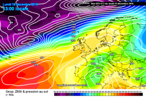 In figura, si nota come il modello GFS previsto per Lunedì 19 Dicembre lascia vedere la risalita della depressione di stampo afro - mediterranea risalire verso l'Italia. Sarà l'inizio di un accentuato peggioramento anche sull'Abruzzo con piogge e nevicate oltre i 1500m, dapprima, in calo tra Mercoledì sera-notte - Giovedì anche a 1000m