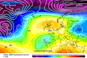 Il modello GFS mostra la situazione barica in Europa prevista per Domenica 26 Marzo. Si nota ad est, l'arrivo di aria molto fresca, quasi fredda, che porterà tempo instabile con fenomeni, anche nevosi oltre i 1200 m dalla notte su Lunedì