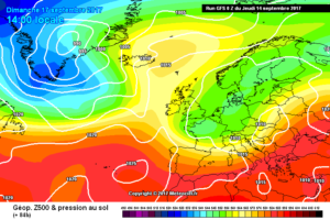 In figura la situazione a 500hpa per la giornata di Domenica. Tempo discreto, con la possibilità di fenomeni al mattino, poi in momentaneo miglioramento.