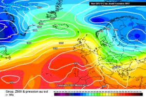 In figura la situazione ad a 500hpa prevista per stasera, Venerdì 6 Ottobre. Afflusso di fresche se non fredde correnti da nord-est, con fenomeni a carattere di rovescio su gran parte dell'Abruzzo. Neve oltre i 1500 / 1700 m circa.