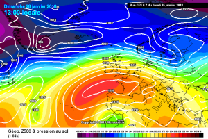 Il modello GFS per Domenica 28 Gennaio vede praticamente una forte struttura altopressoria che copre con la parte orientale, anche l'Italia. Bel tempo in Abruzzo, gelate al mattino nelle zone interne, ma gradevole nelle ore centrali della giornata.