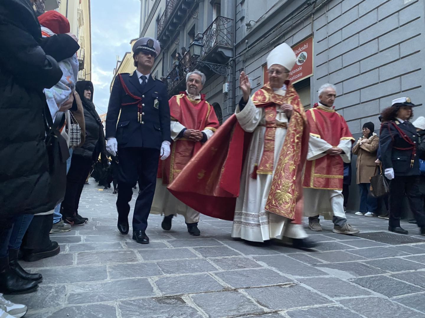 Oltre Mille Figuranti Lungo Le Strade Di Chieti Per La Processione Del