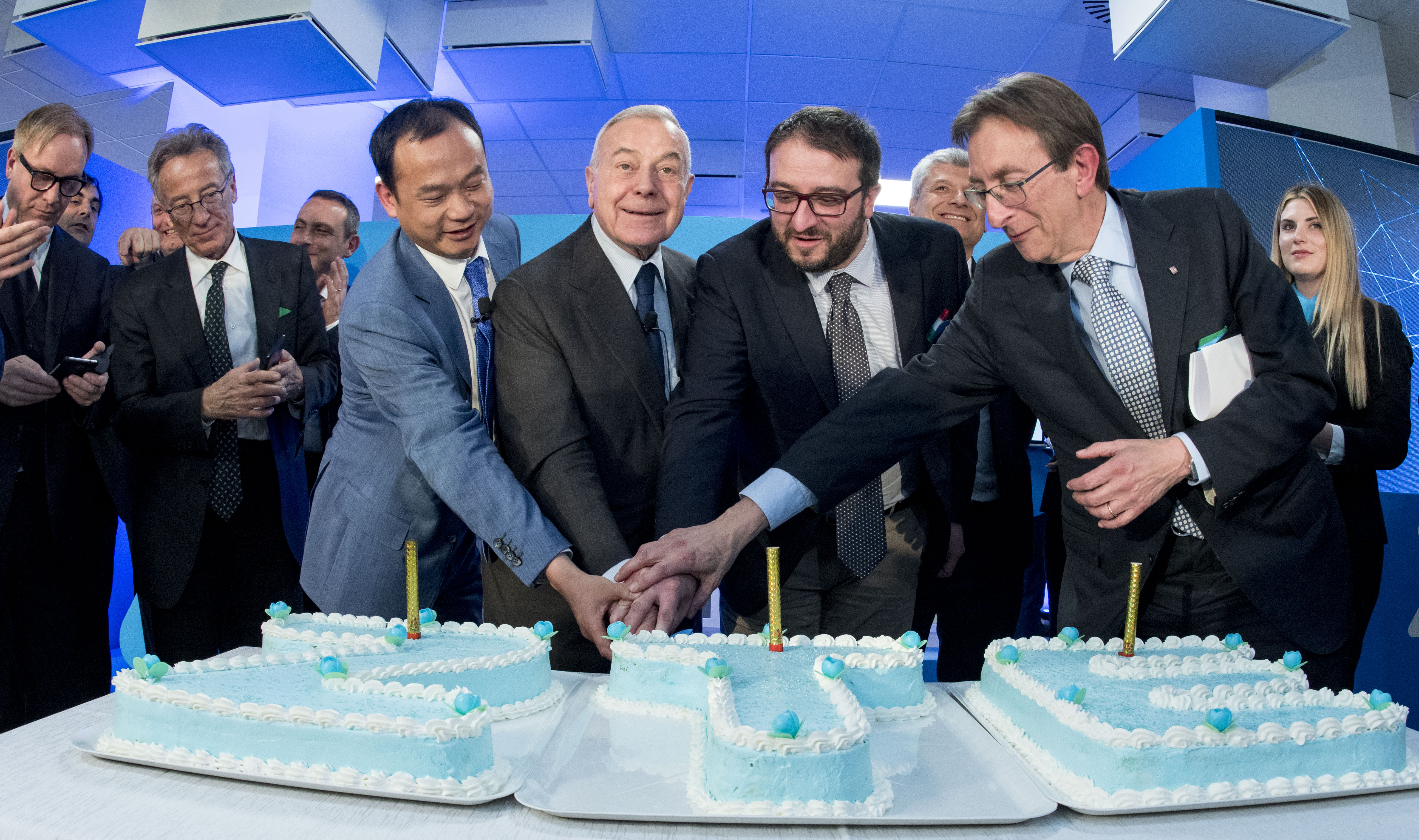 A L’Aquila, per la prima volta in Italia, acceso il segnale che viaggia a 2,3 Gbit/s (Foto)