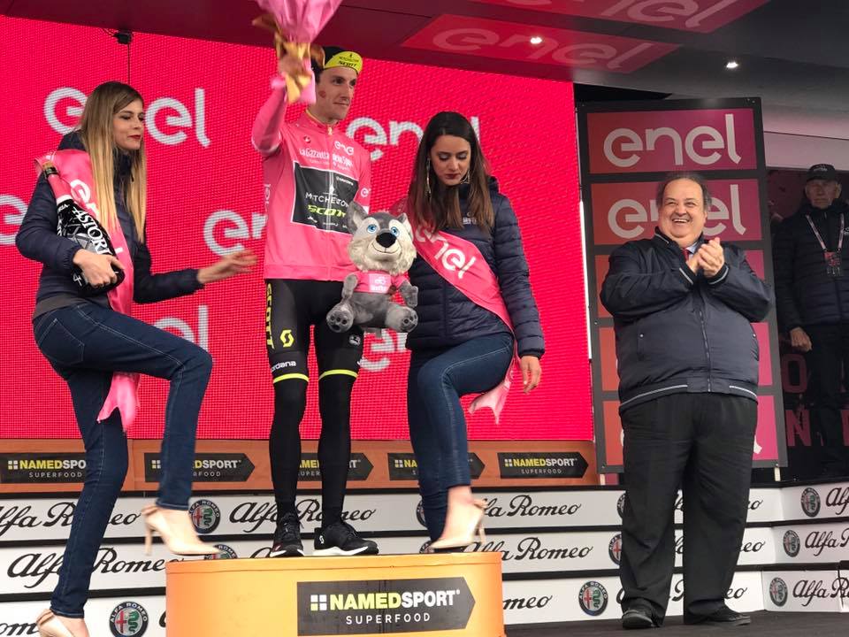 Giro d’Italia: sulla salita del Gran Sasso trionfa Yates, oggi commemorazione a #Rigopiano