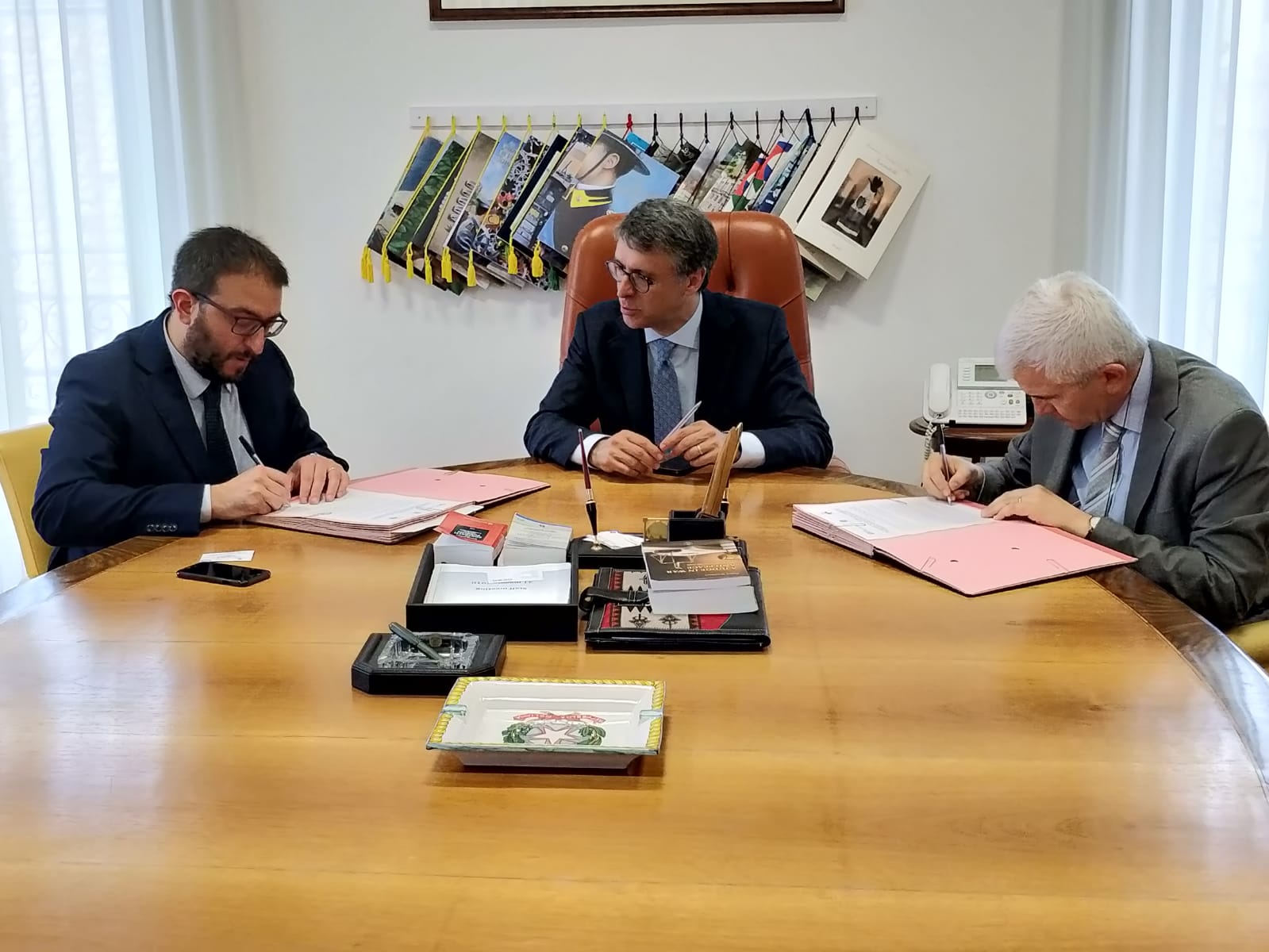 Ricostruzione scuole L’Aquila: legalità appalti e procedure veloci, sindaco sigla accordo con Anac e provveditorato