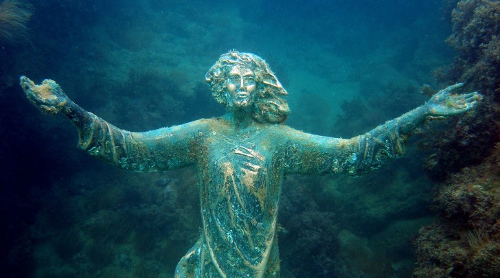 Il Cristo degli Abissi torna nelle acque abruzzesi di Vallevò a Rocca ...