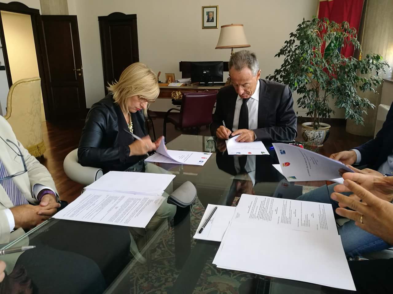 Spirito d’Abruzzo, firmato a Sulmona l’accordo per lo sviluppo culturale e turistico di tutta l’area Peligna