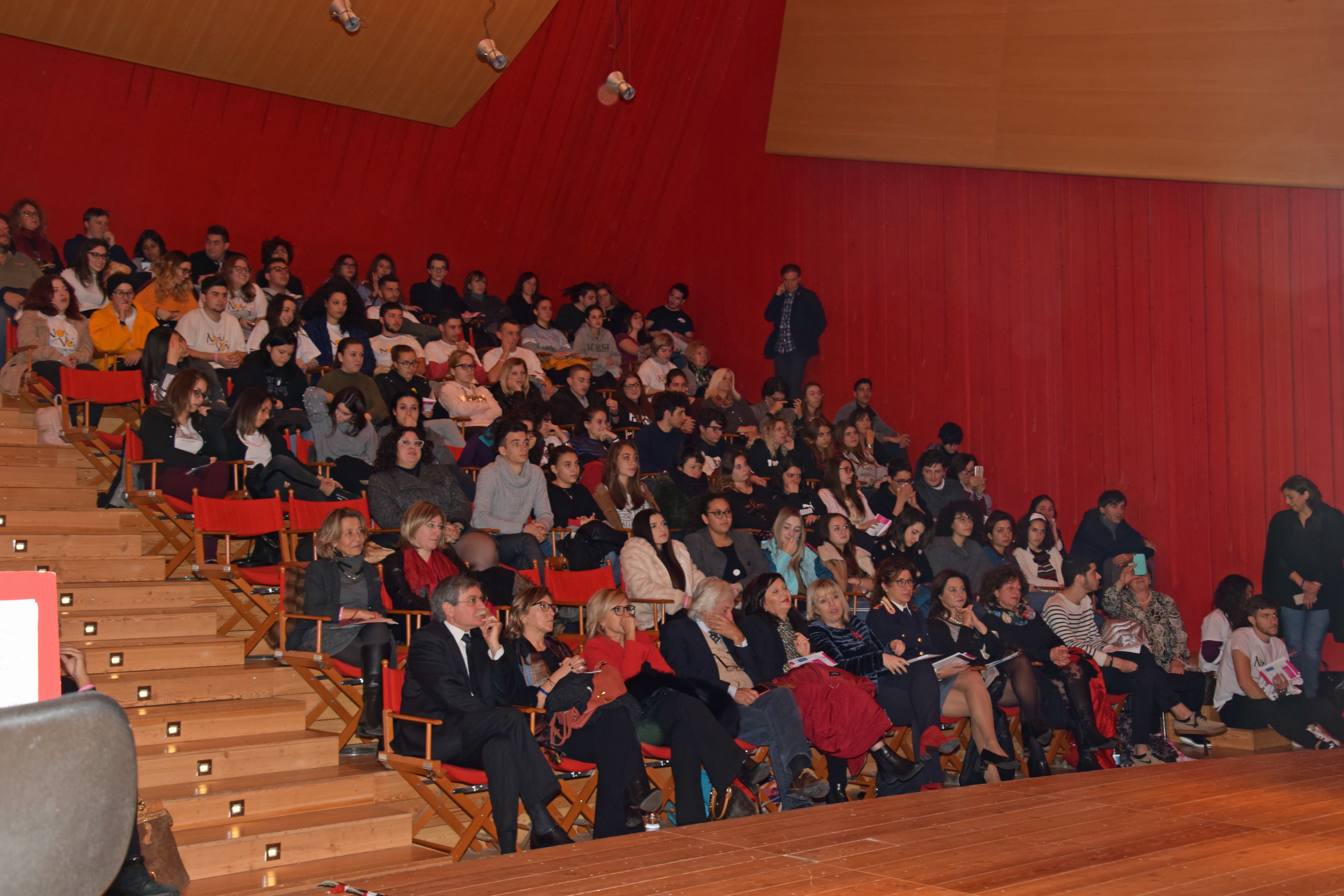 Questo non è amore, la Polizia di Stato incontra gli studenti in occasione della giornata contro la violenza sulle donne