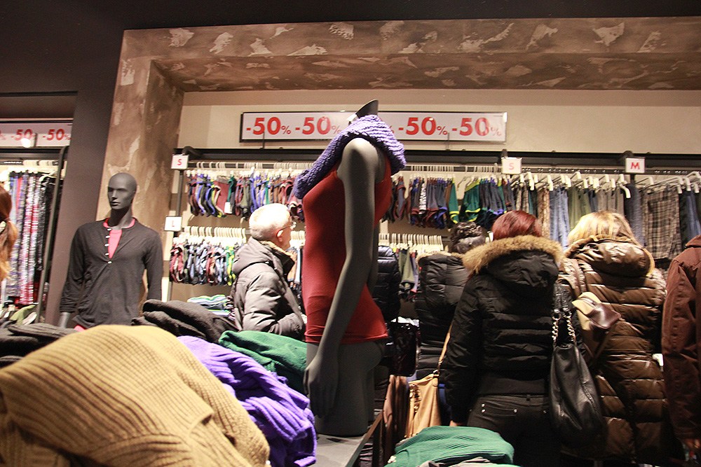 Slittano i saldi in Abruzzo: rimandati al 1 agosto per agevolare commercianti e consumatori