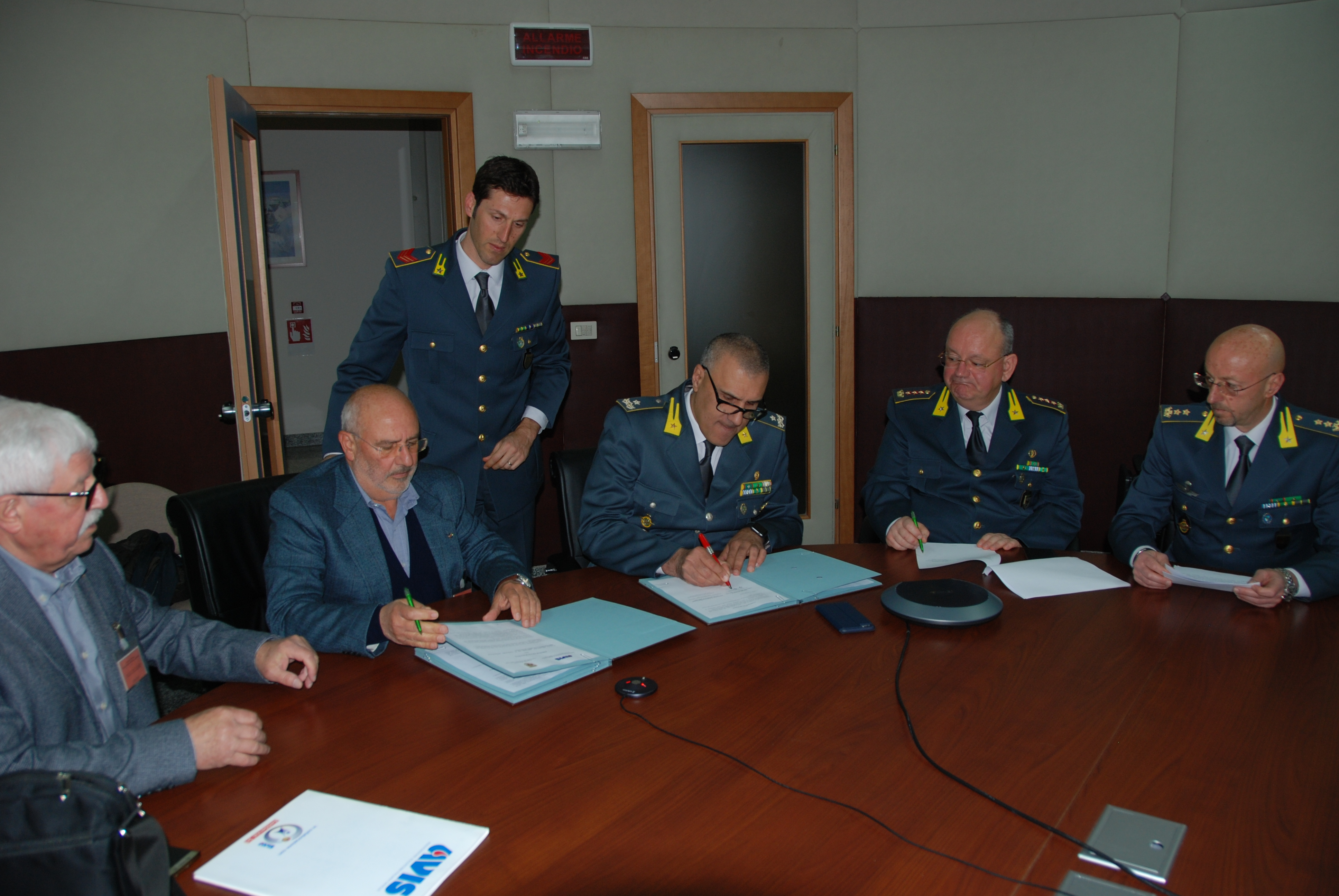 AVIS e Guardia di Finanza insieme per la donazione di sangue, sinergia e collaborazione tra i due enti