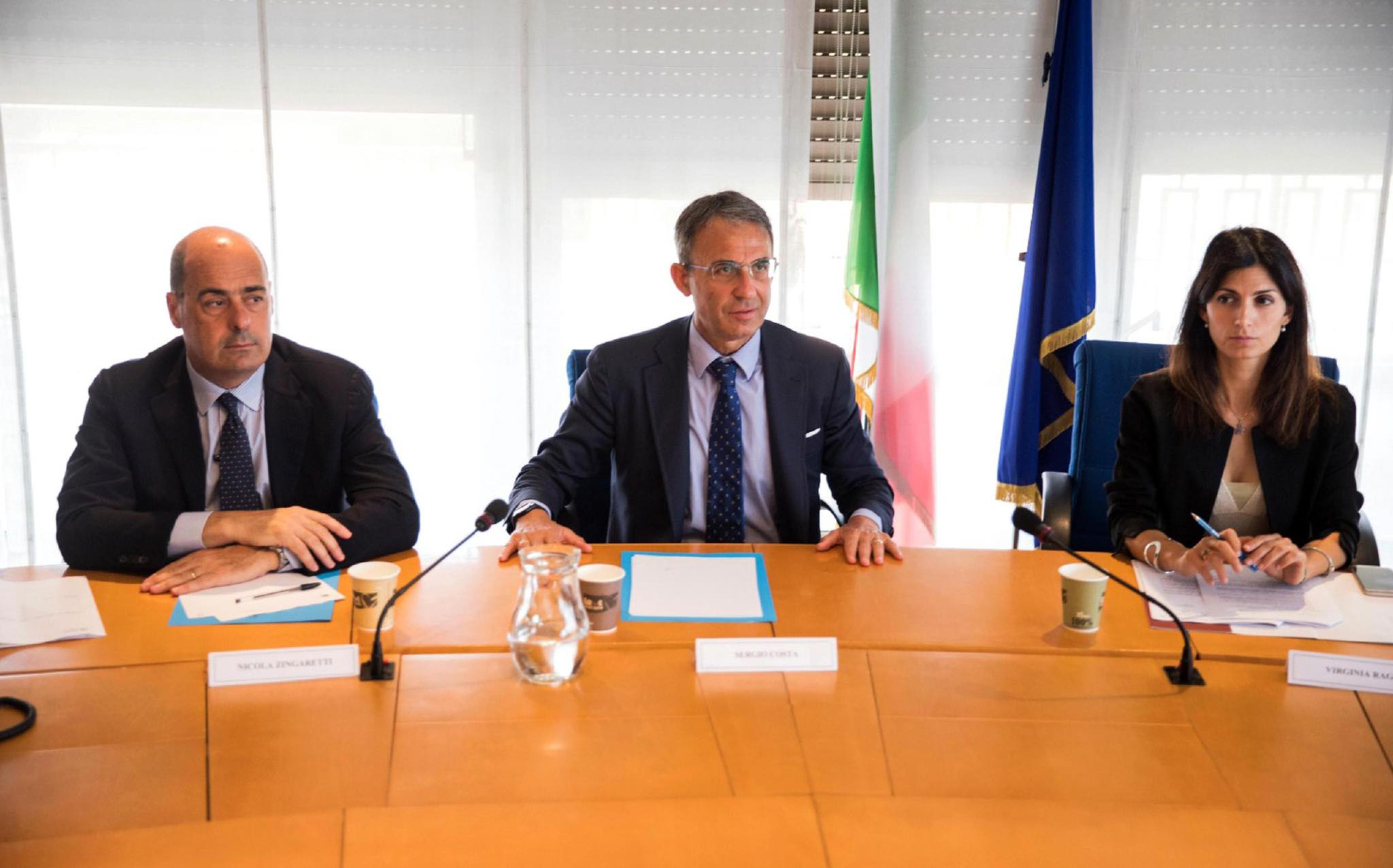 Rifiuti a Roma, la Raggi “chiama” Abruzzo e Marche: formalizzino ok a trasferimento, ringrazio per disponibilità