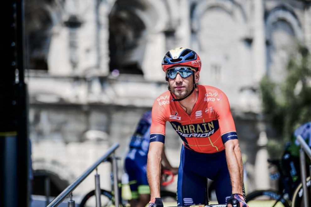 Il campione di ciclismo Nibali in cura all’ospedale di L’Aquila per trattare il dolore muscolare senza farmaci