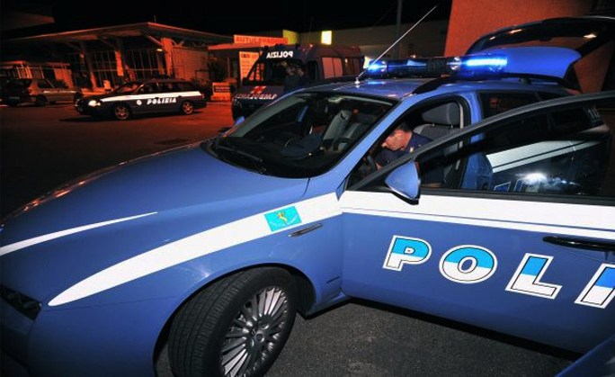Spaccia eroina e cocaina ma viene intercettato dalla polizia: arrestato 49enne