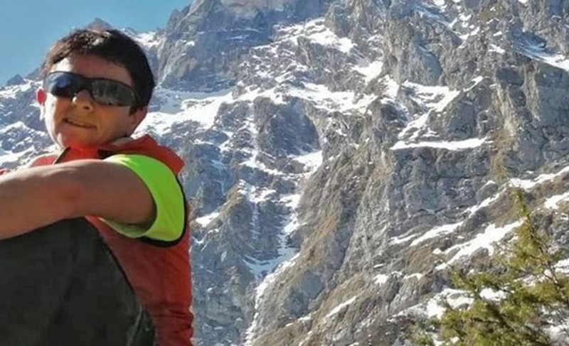 Tre morti sul Gran Sasso: due giovani scalatori precipitati sulla verticale, recuperato il corpo di una escursionista