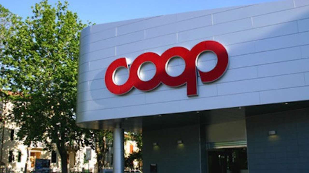 Coop e Superconti aderiscono alla richiesta del Governo, potenziati i buoni spesa per le famiglie in difficoltà