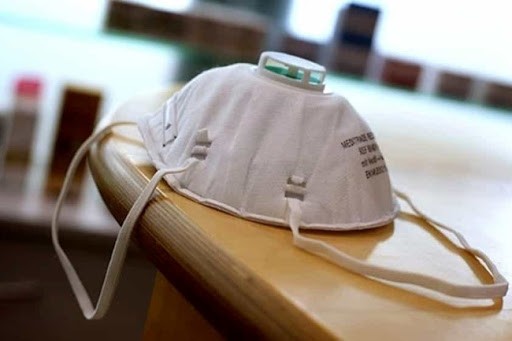 Lanciano, ragazzo dona mascherine ai vigili e scappa senza farsi ringraziare. Il sindaco Pupillo: è come un angelo custode