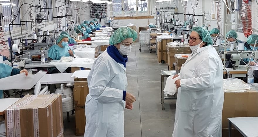 Dall’alta moda alle mascherine, la storia dell’azienda “Aurora Fashion” di Villamagna