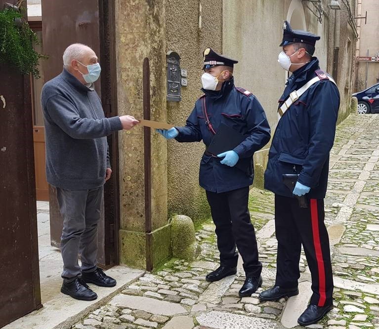 Poste Italiane e Carabinieri insieme per consegnare le pensioni a domicilio agli over 75