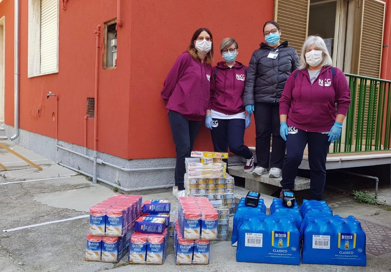 Gesti di solidarietà e donazioni al Comune di Giulianova dalla Bcc dell’Adriatico teramano e dalla Asd nuoto club
