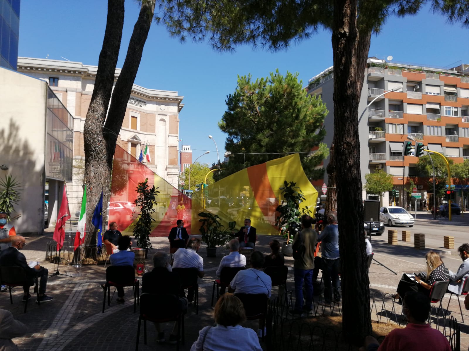 Fermo pesca, il Sottosegretario L’Abbate a Pescara: “Tutto può essere verificato. Lavoriamo insieme tecnicamente”