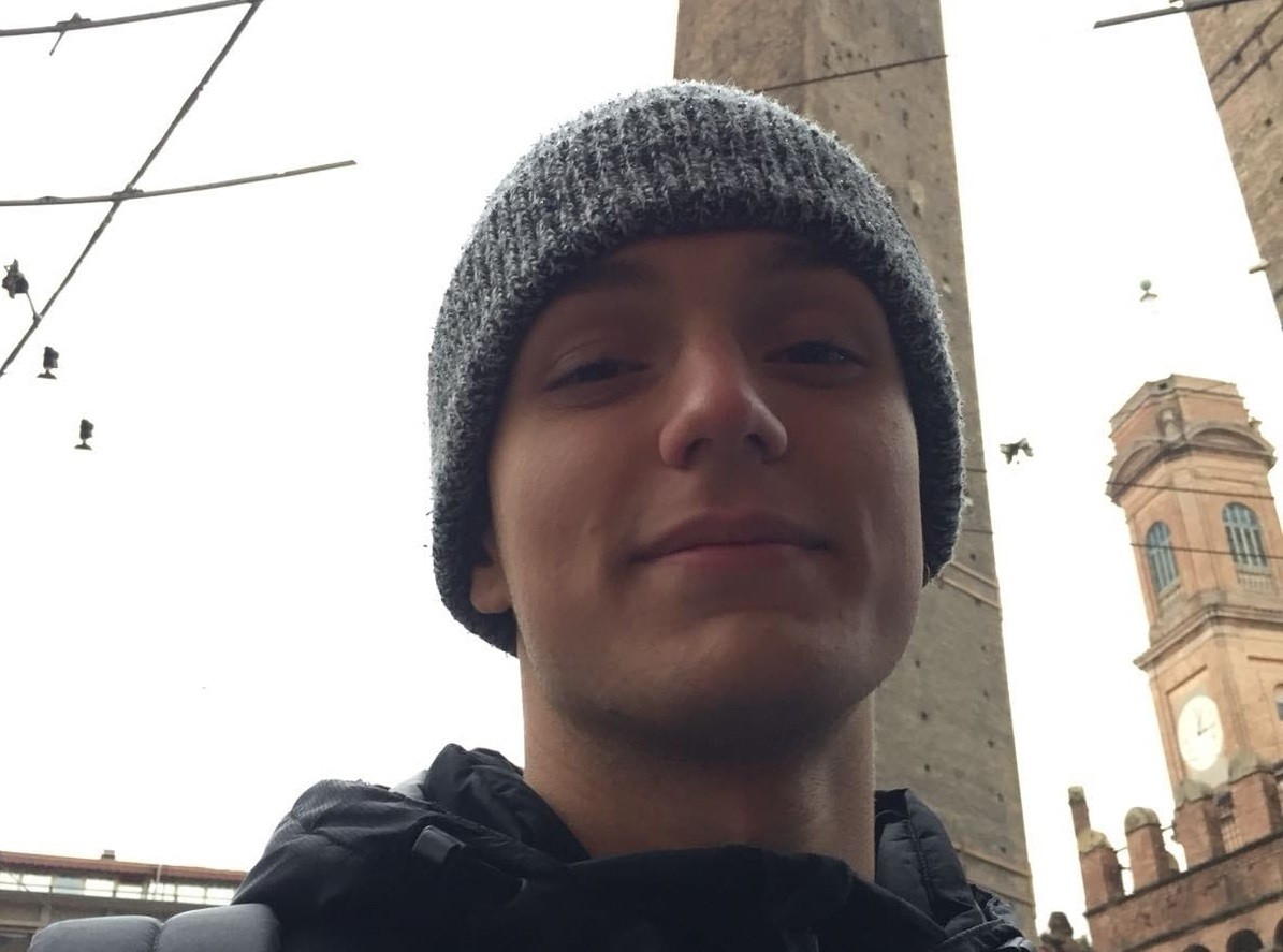 Studente 21enne muore dopo l’incidente in bici, famiglia dona gli organi