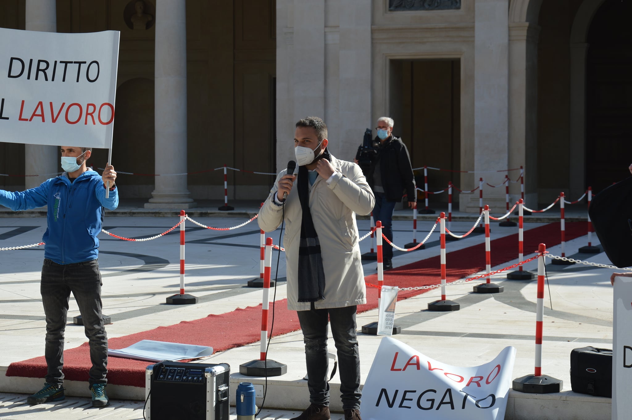 Il comitato Lavoratori Abruzzo: ok la linea di credito per le aziende ma pensiamo alla riapertura