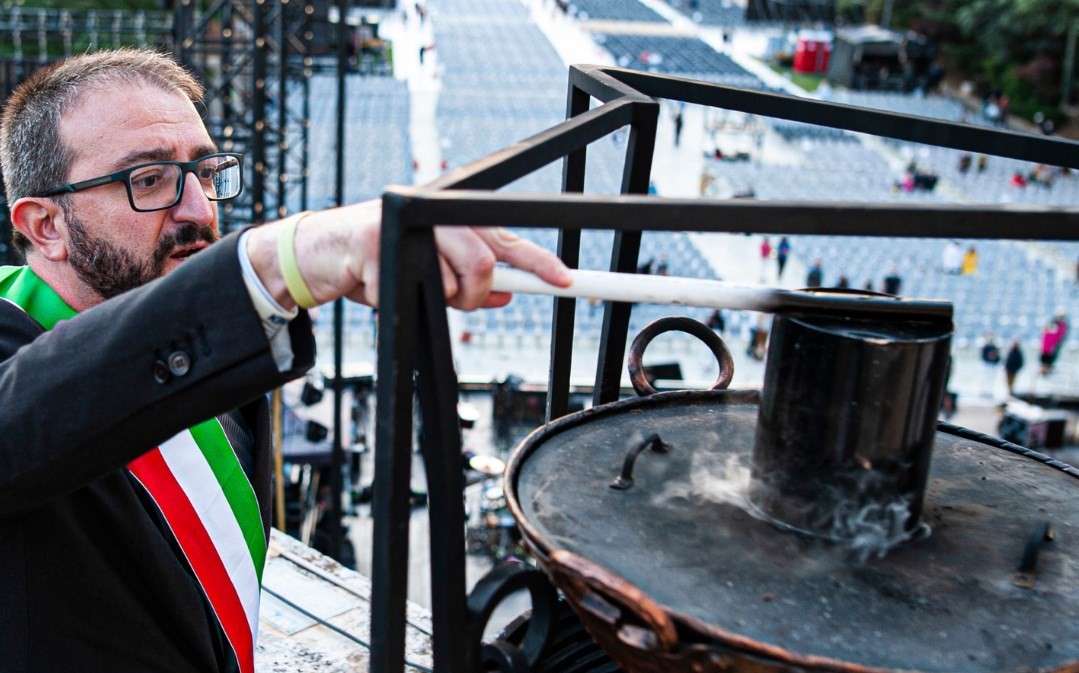 Perdonanza, chiusa la Porta Santa: all’edizione 2022 invitato Papa Francesco