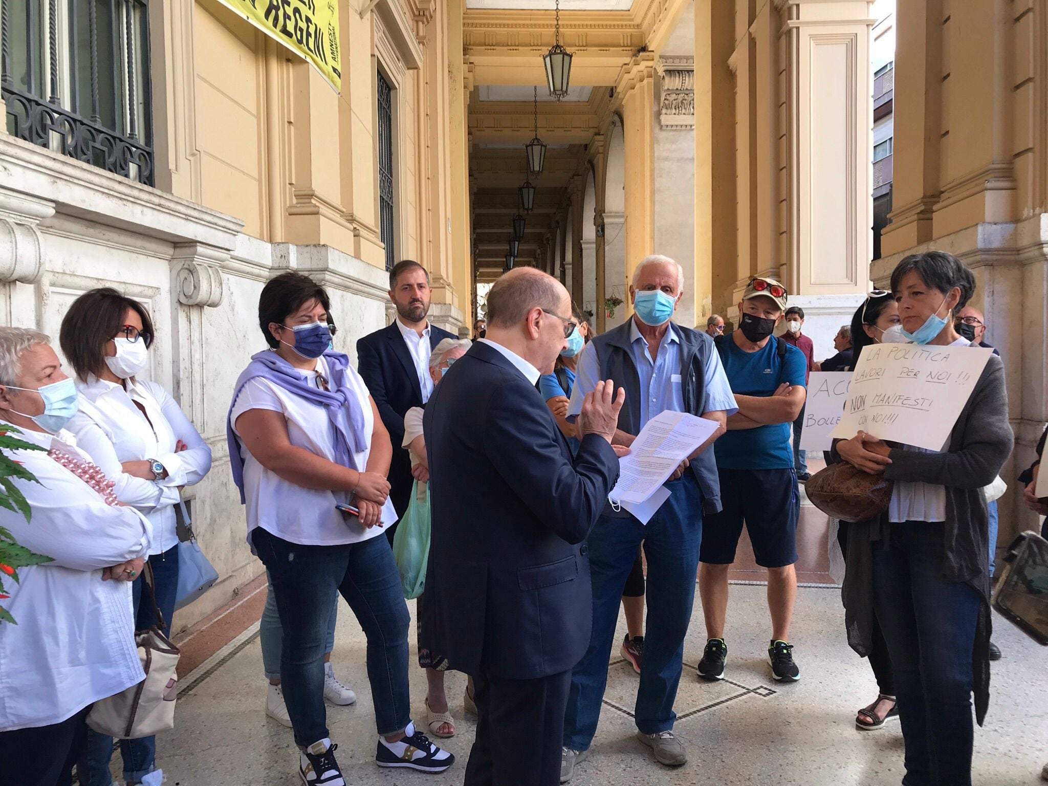 Carenza idrica, sit-in di cittadini e istituzioni a Pescara: vice sindaco Chieti presenta documento