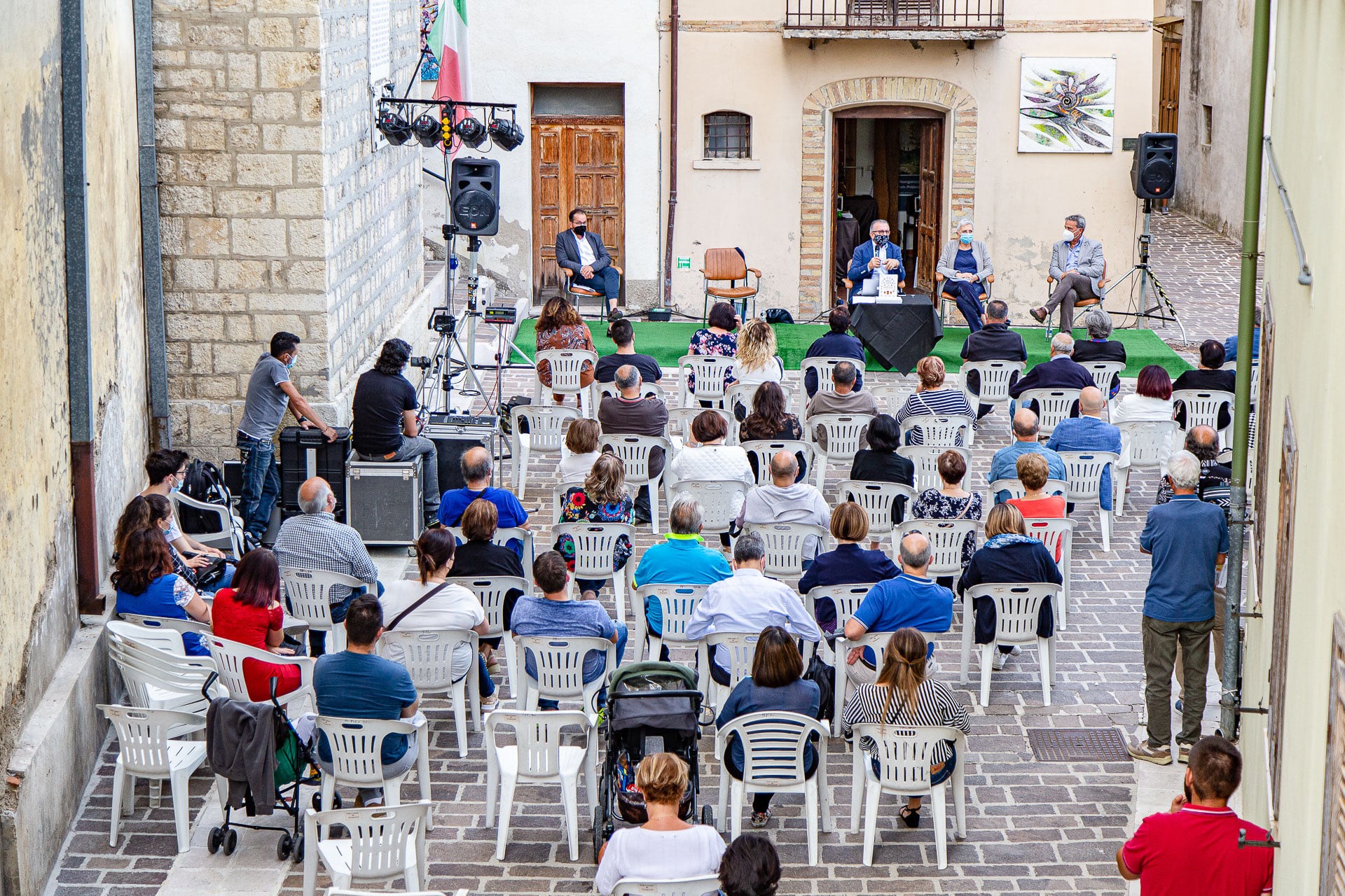 Miele, il grido d’allarme dei produttori: “2021 da dimenticare, subito indennizzi per settore”