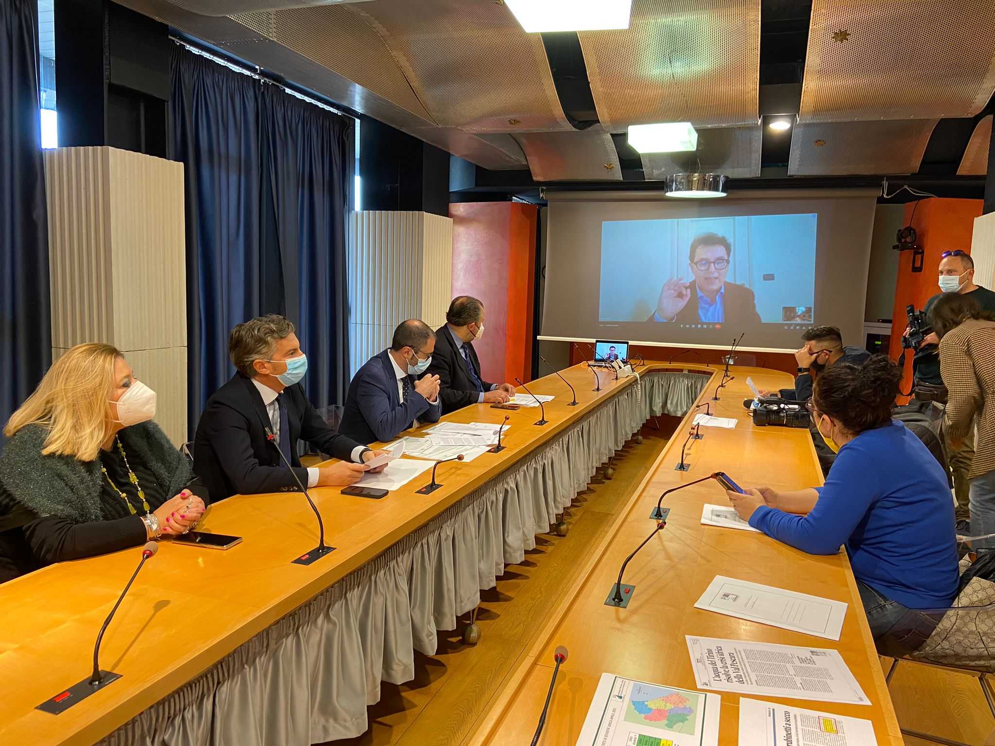 Rubinetti a secco nel pescarese, l’accusa: “Ritardi e procedure sbagliate di Aca e Regione Abruzzo”