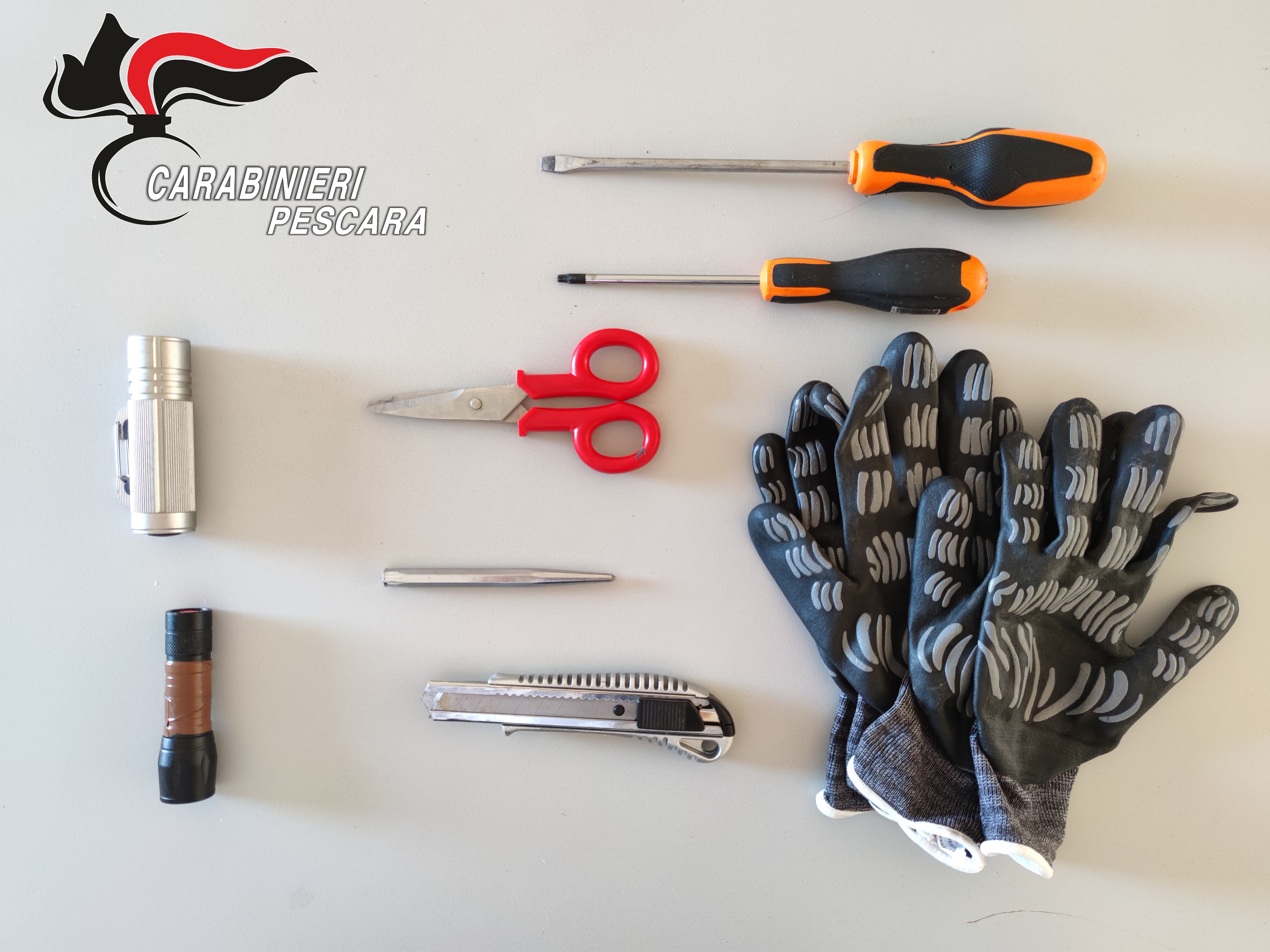 Montesilvano, ladri in fuga dopo tentato furto: arrestati dai carabinieri