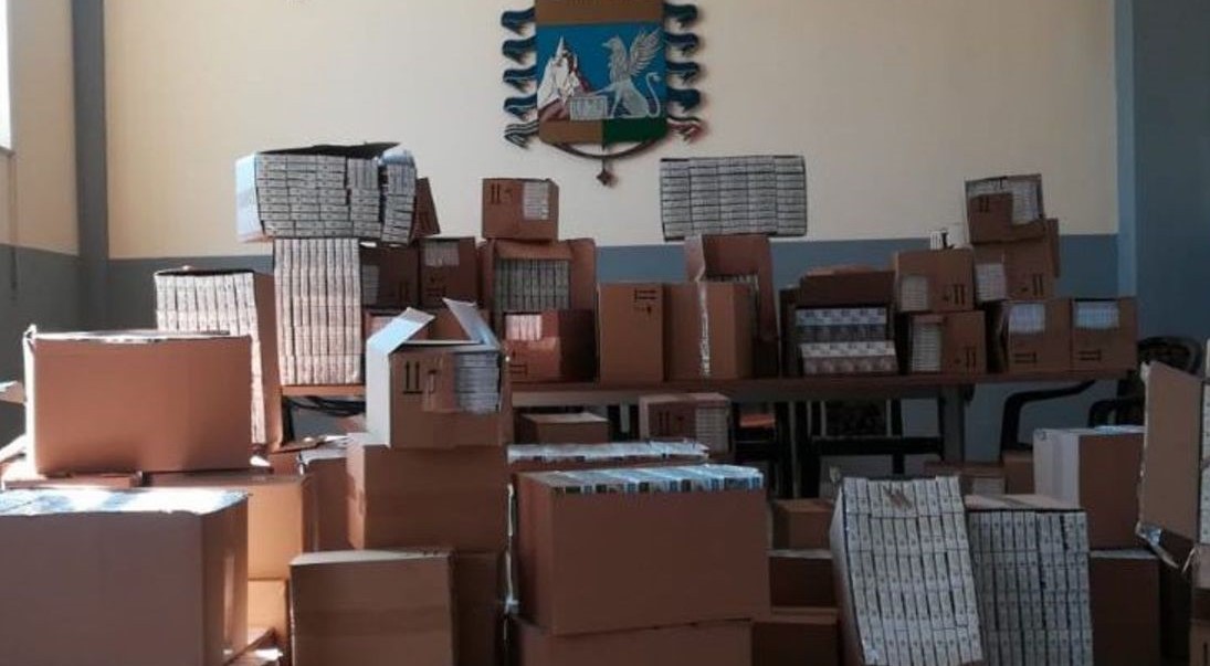 Contrabbando: Guardia di Finanza sequestra un quintale di sigarette