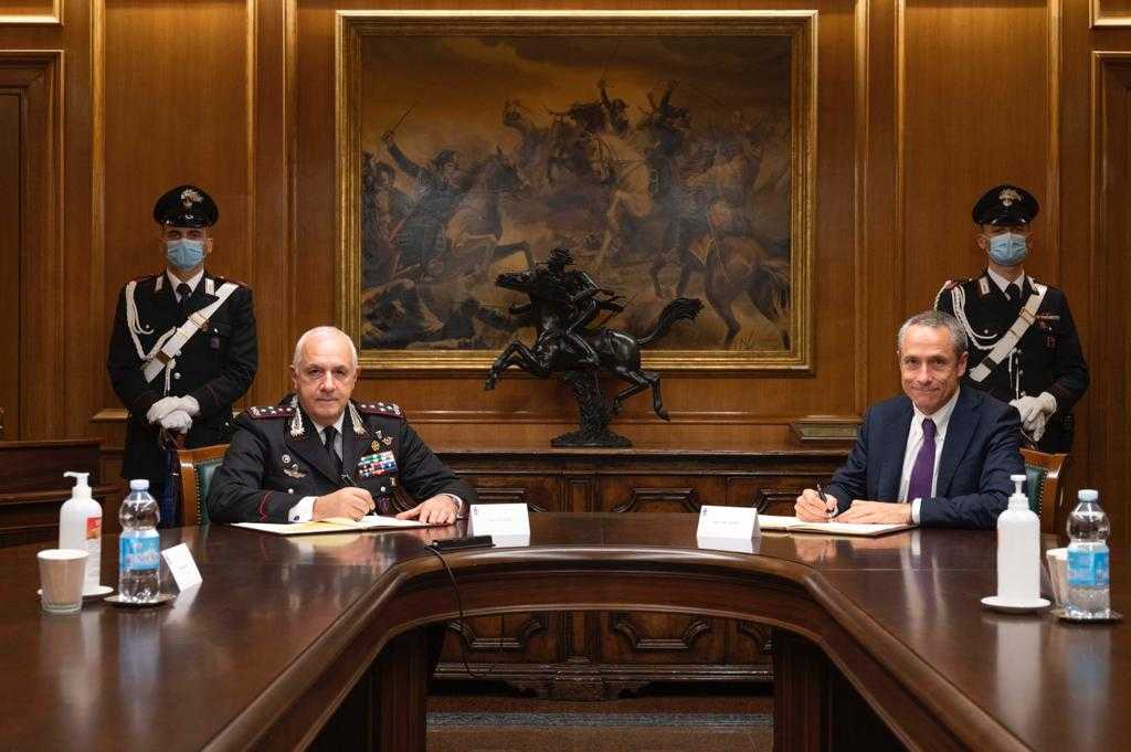 Poste Italiane e Arma dei Carabinieri firmano protocollo per la sicurezza e la legalità nel lavoro
