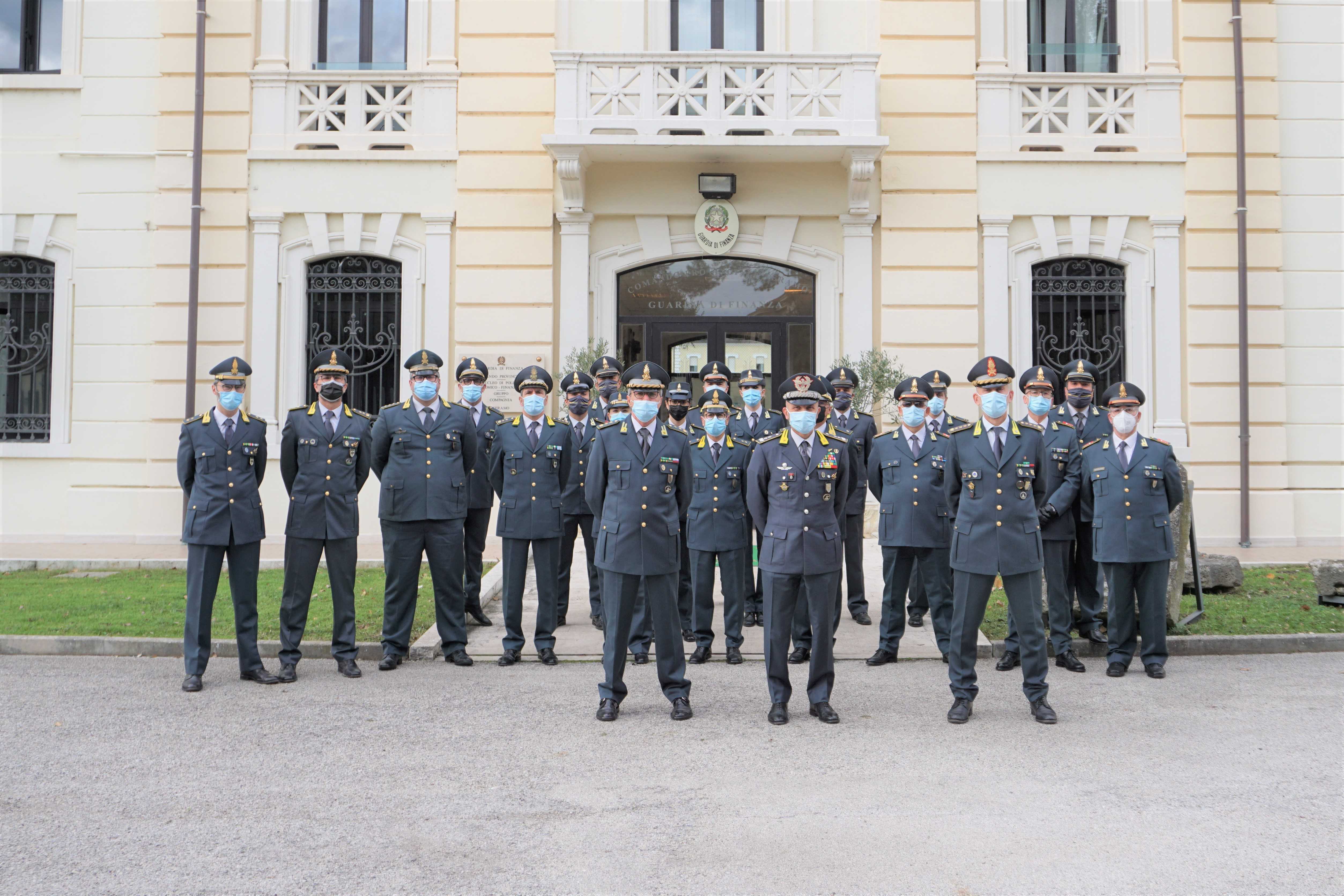 Il generale D’Alfonso in visita al comando provinciale della Finanza di Teramo: apprezzamento per impegno profuso