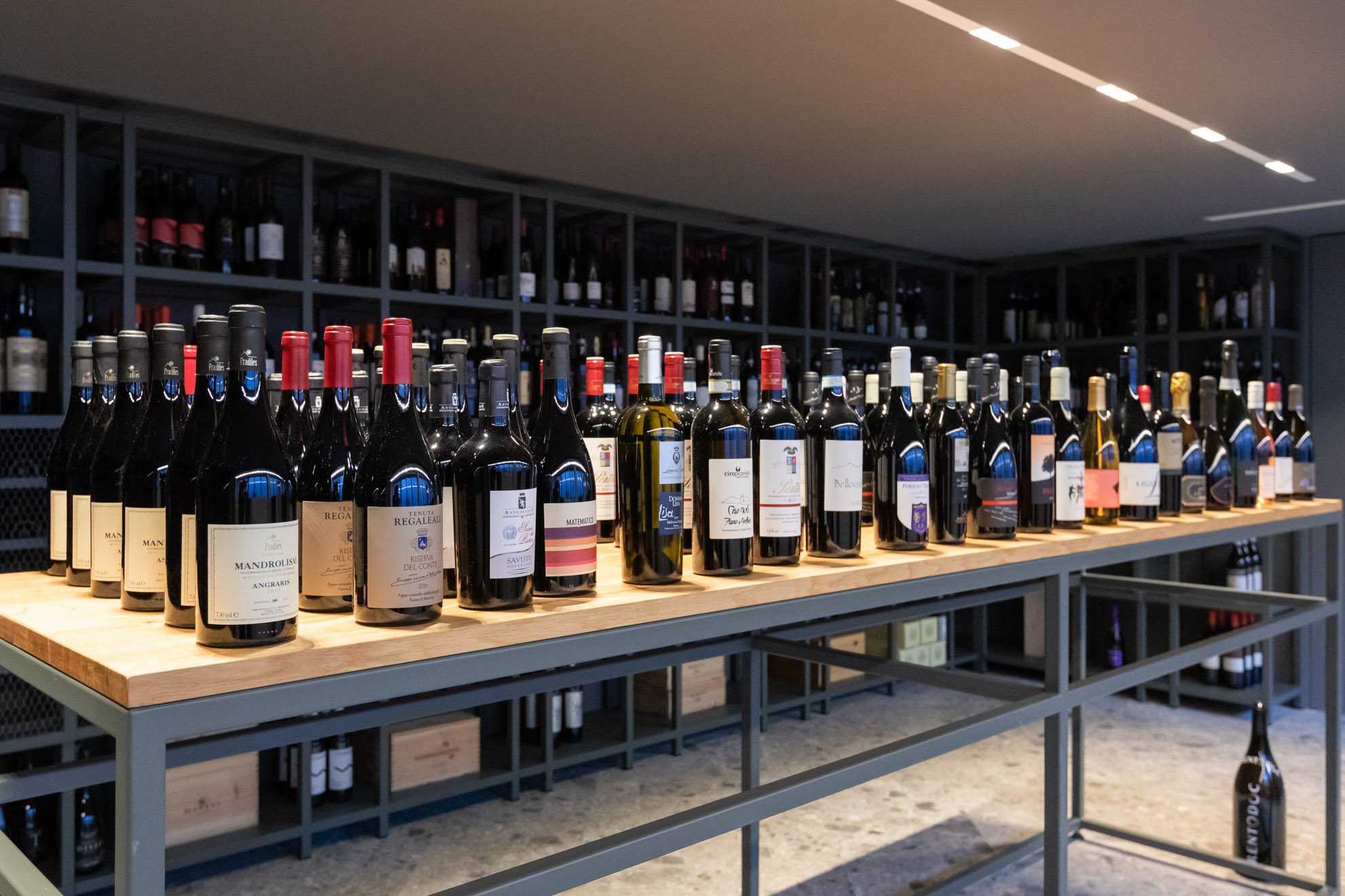 Sommelier, nella guida Vitae dell’Ais 64 aziende abruzzesi: 23 con riconoscimento quattro viti