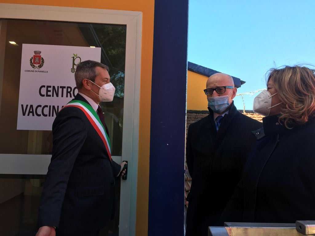 Pianella, l’appello del consigliere Filippone: “Il centro vaccinazioni va utilizzato sempre no una tantum”