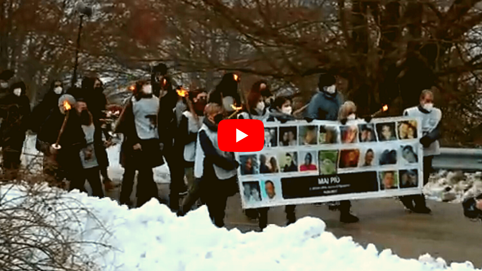 Rigopiano, dopo 5 anni i familiari delle vittime ancora senza giustizia: le luci della fiaccolata