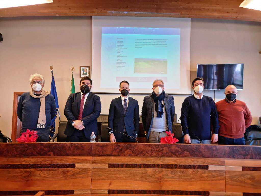 Il Comune di Roseto punta sul digitale e rifà il look al sito istituzionale, tutte le novità