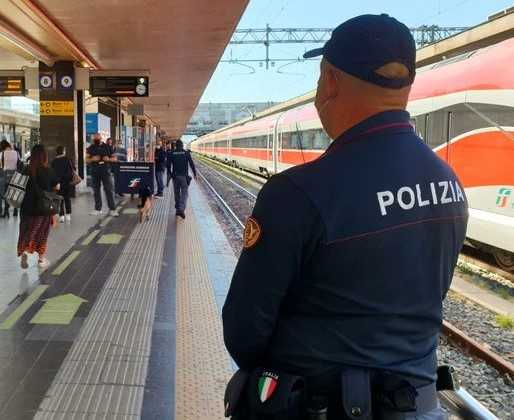 Controlli intensificati per le festività, Polfer: due arresti, sei denunce e 7.300 persone controllate