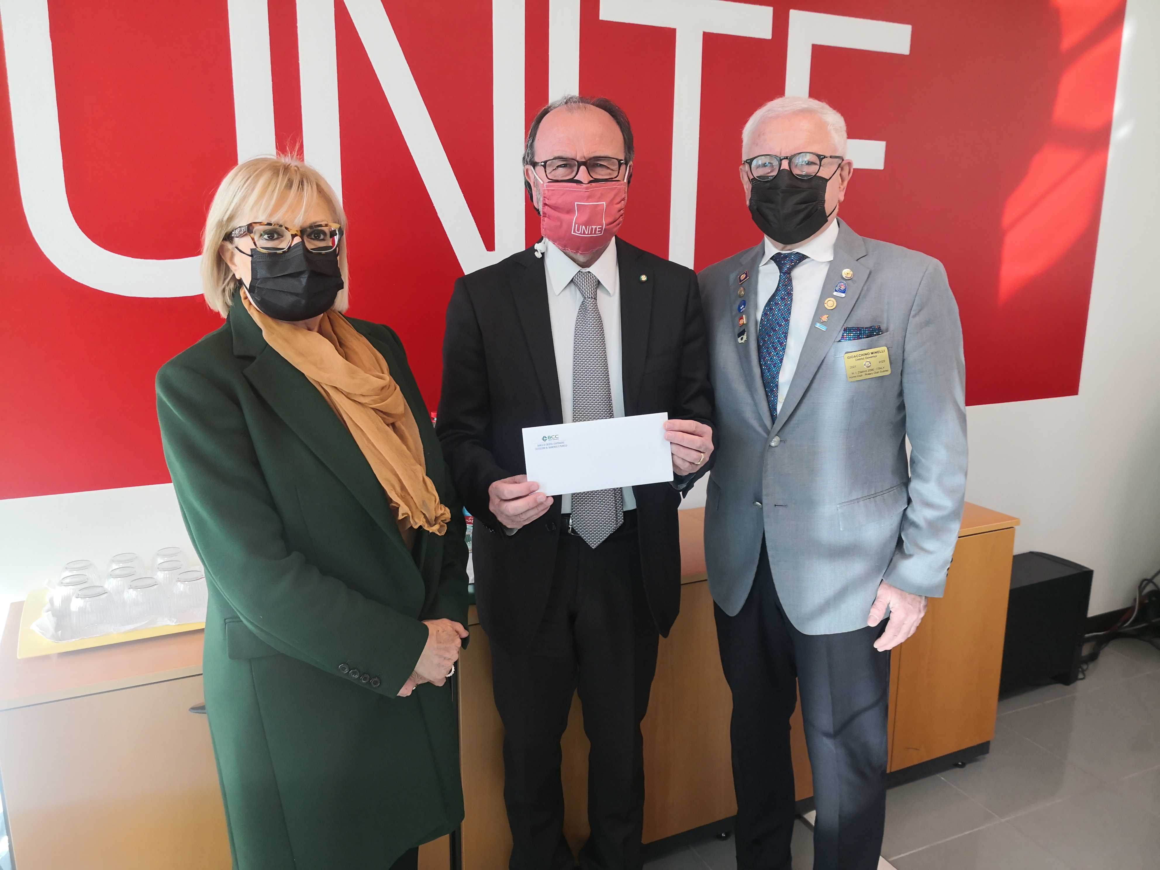 Integrazione, UniTe pronta ad accogliere 49 studenti afgani: arriva un fondo dal Rotary Club Teramo