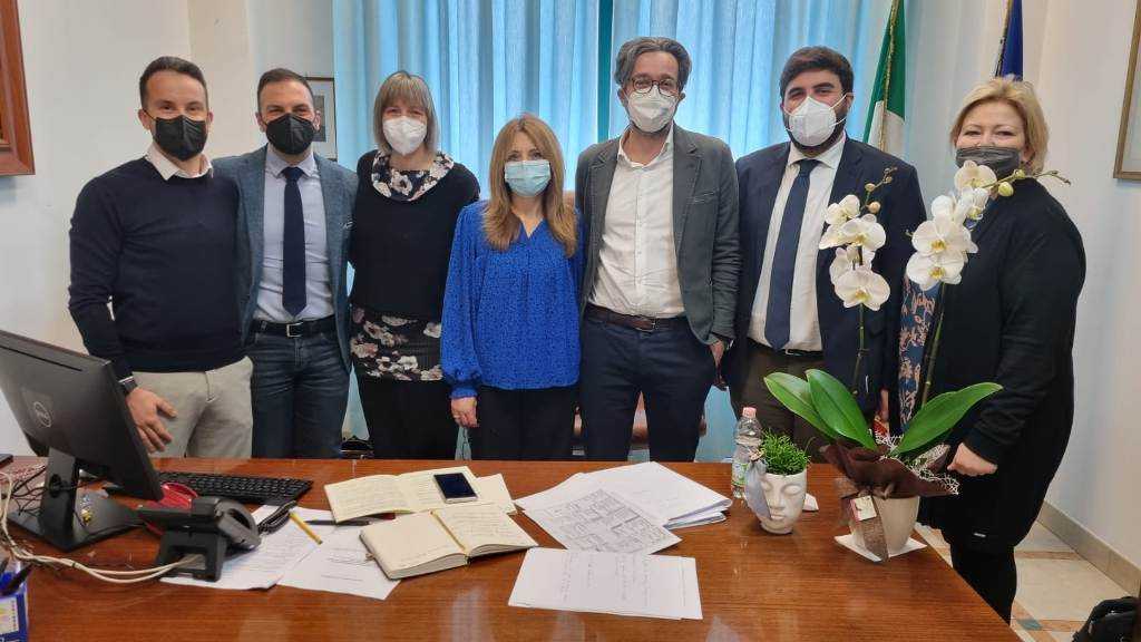 Roseto presenta in Comune la nuova segretaria comunale: è la dottoressa Raffaella D’Egidio