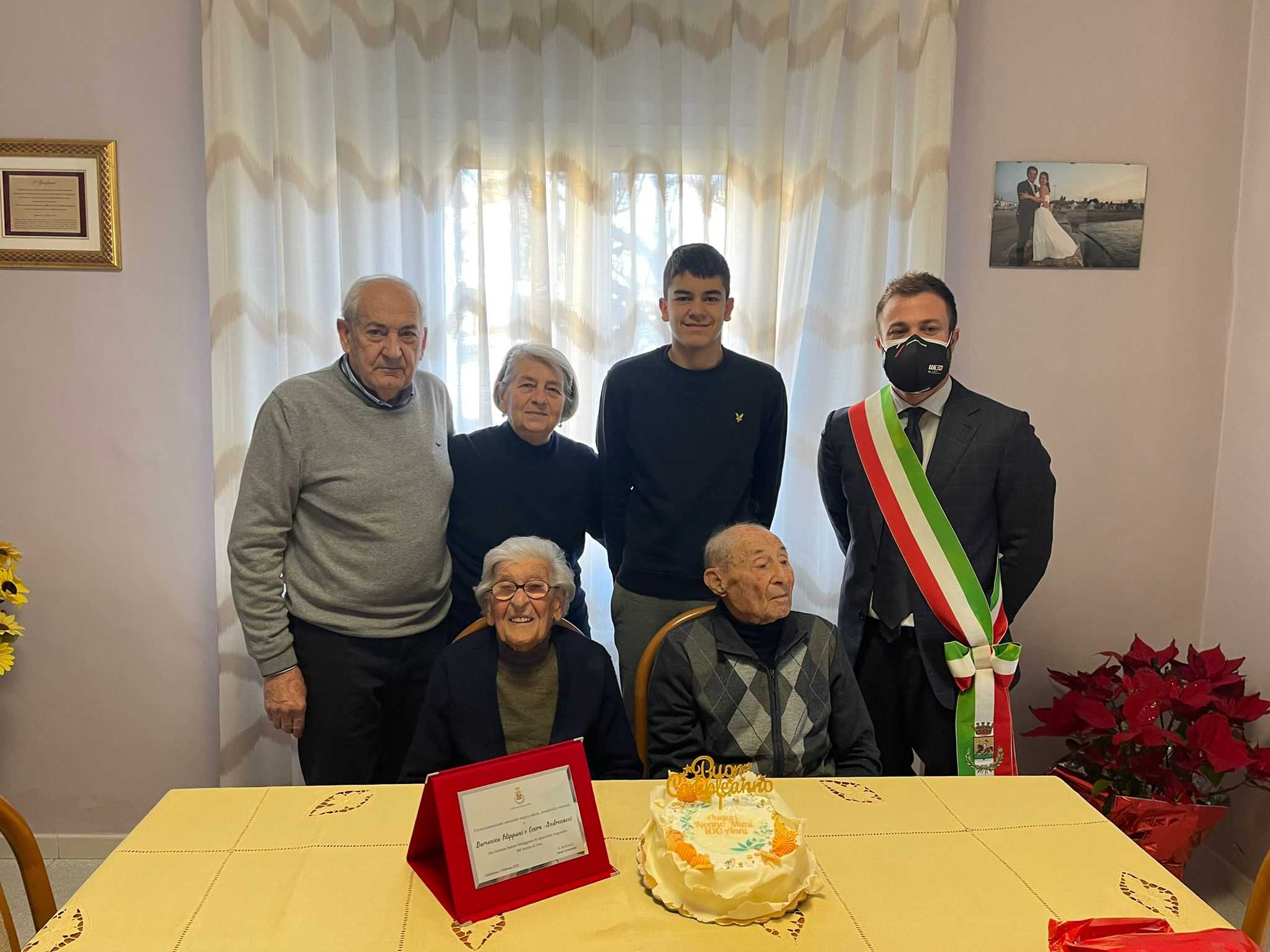 Duecento anni in due, Cesira e Domenico spengono le candeline del Secolo e di 70 anni di matrimonio