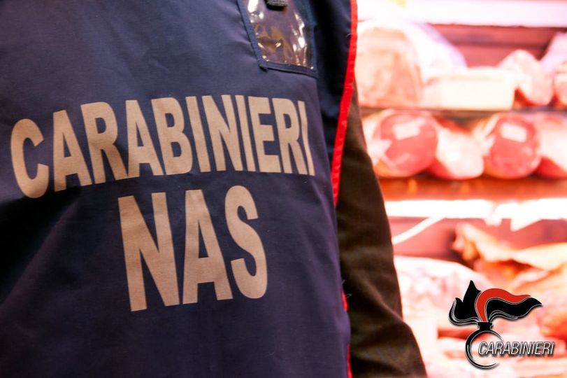 Nas in autogrill e locali sulle strade regionali: 15mila euro di sanzioni, green pass scaduti e sequestro alimenti