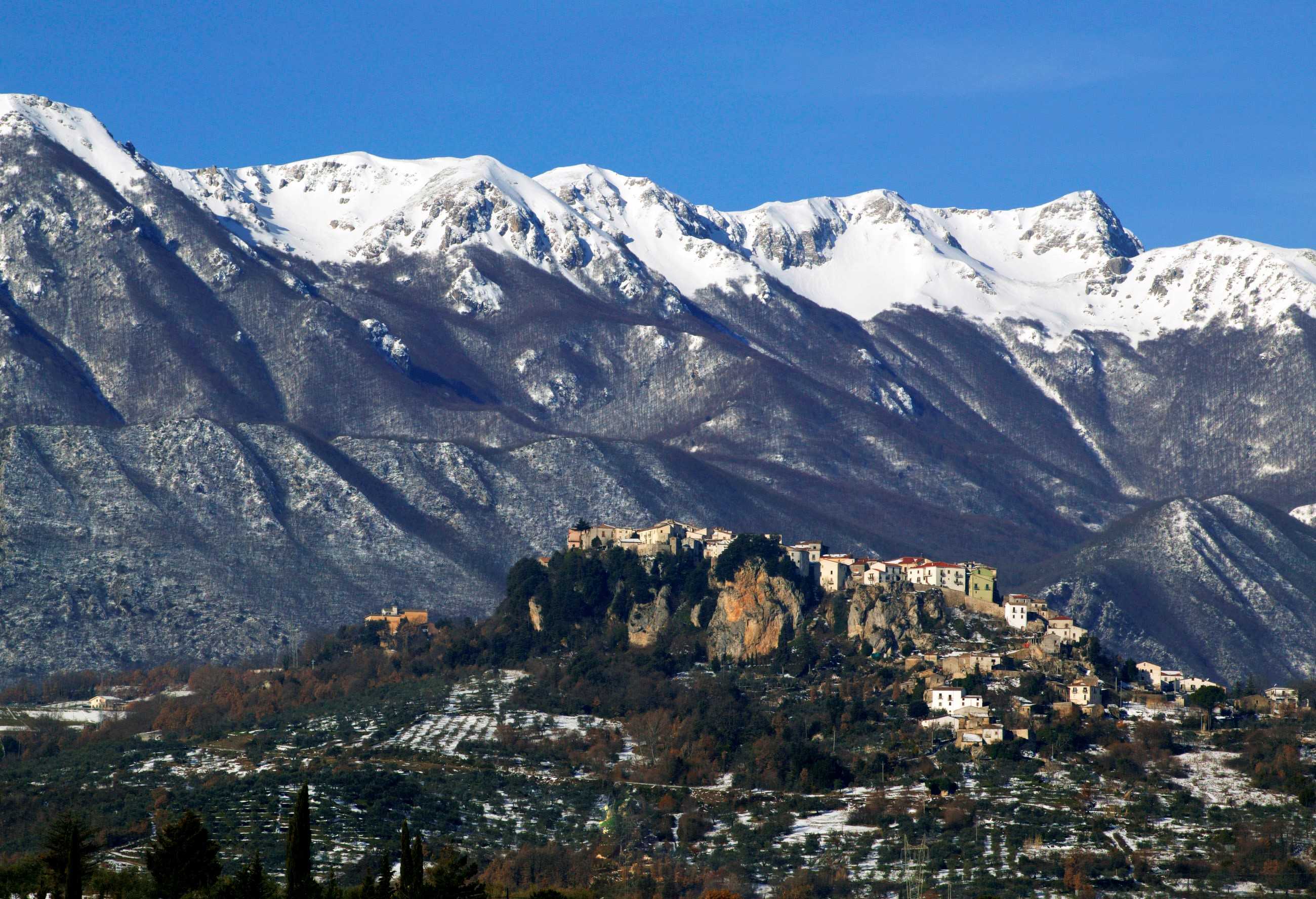 Dopo 30 anni arriva un disegno di legge per la montagna: più medici, servizi e forestali