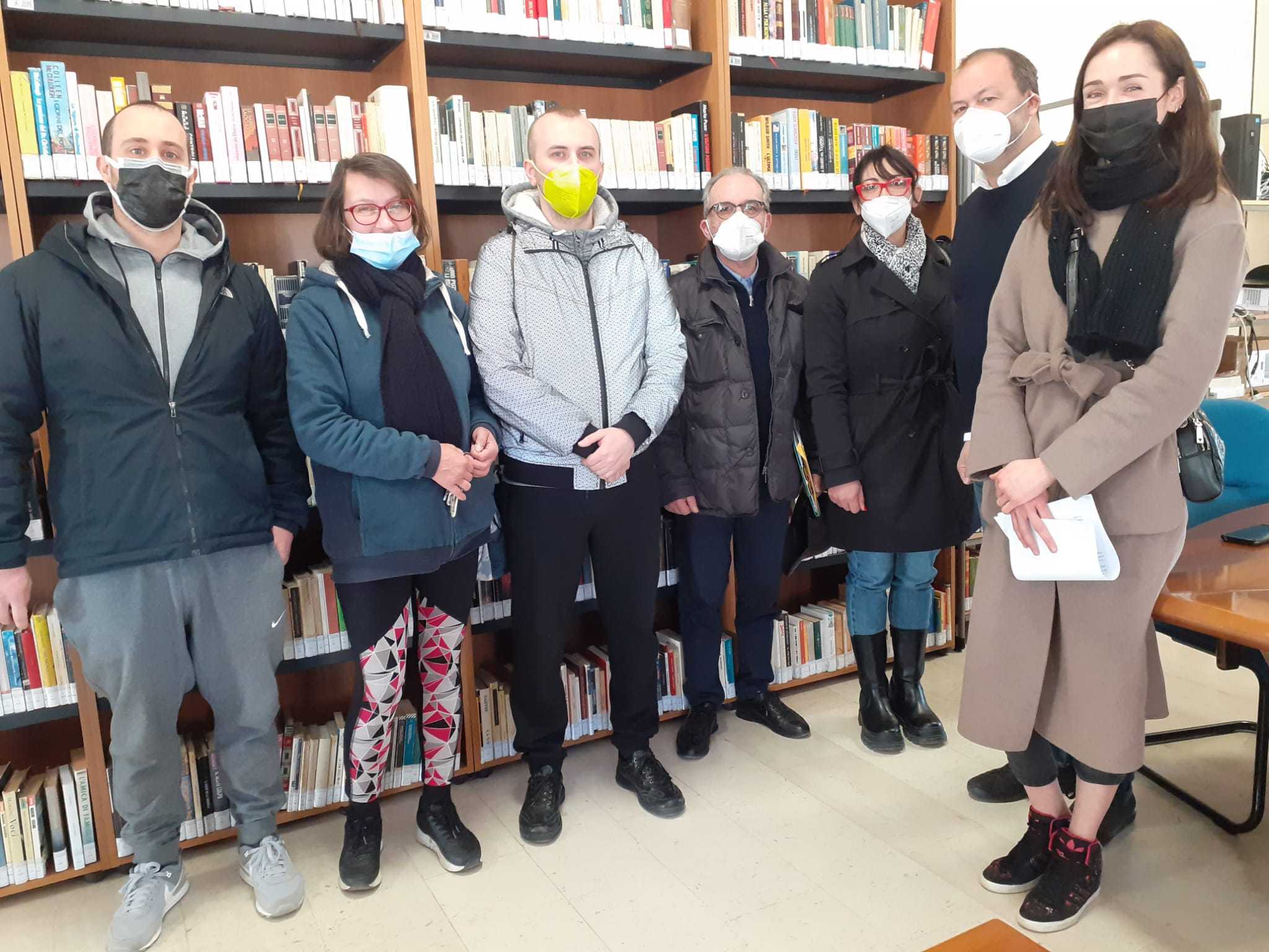 Gattare e gattari a Silvi, incontro con il sindaco per difendere gli animali