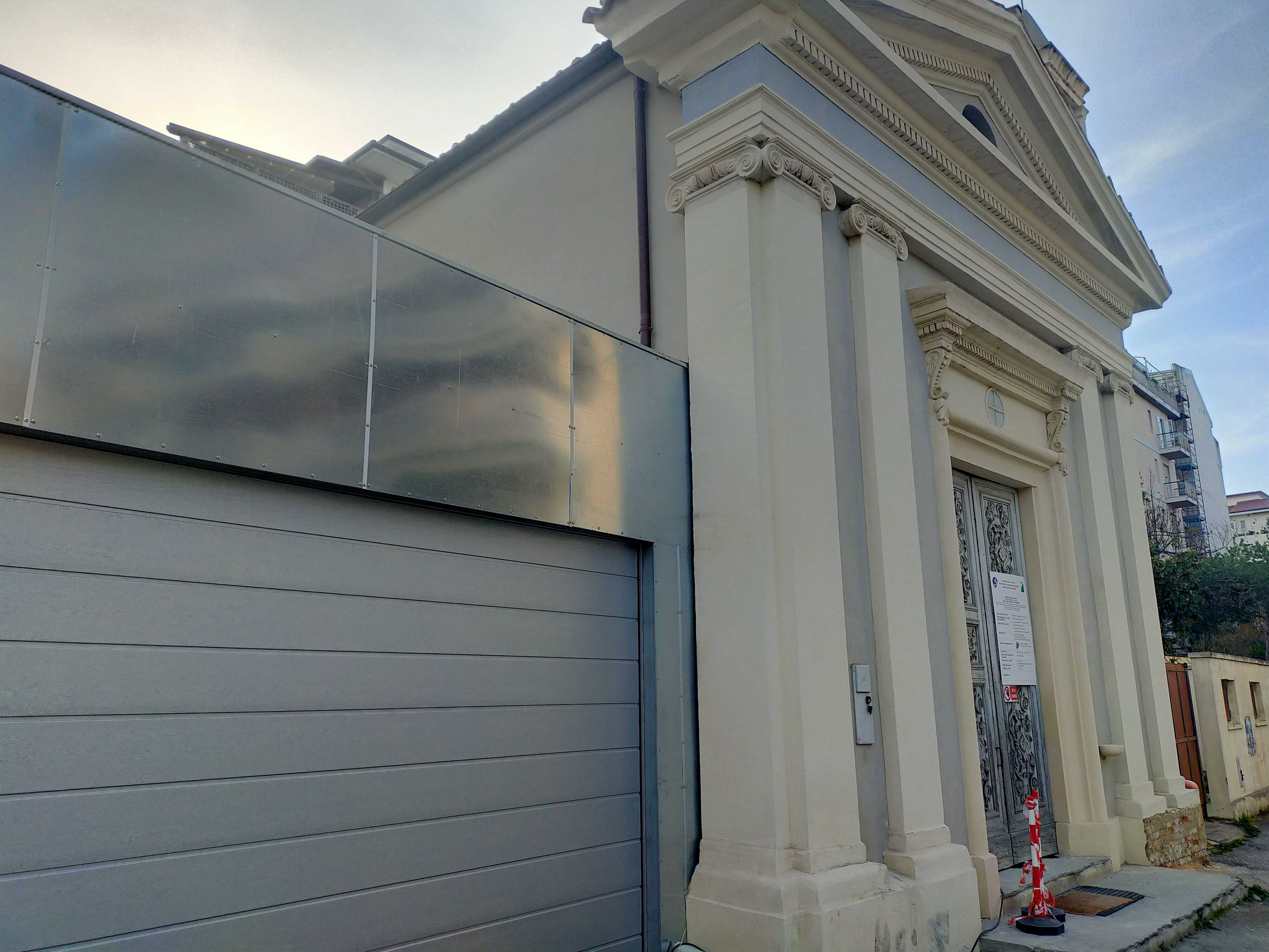 Spunta il garage privato accanto alla chiesetta di fine ‘800: “Cosa dice Soprindentenza?”