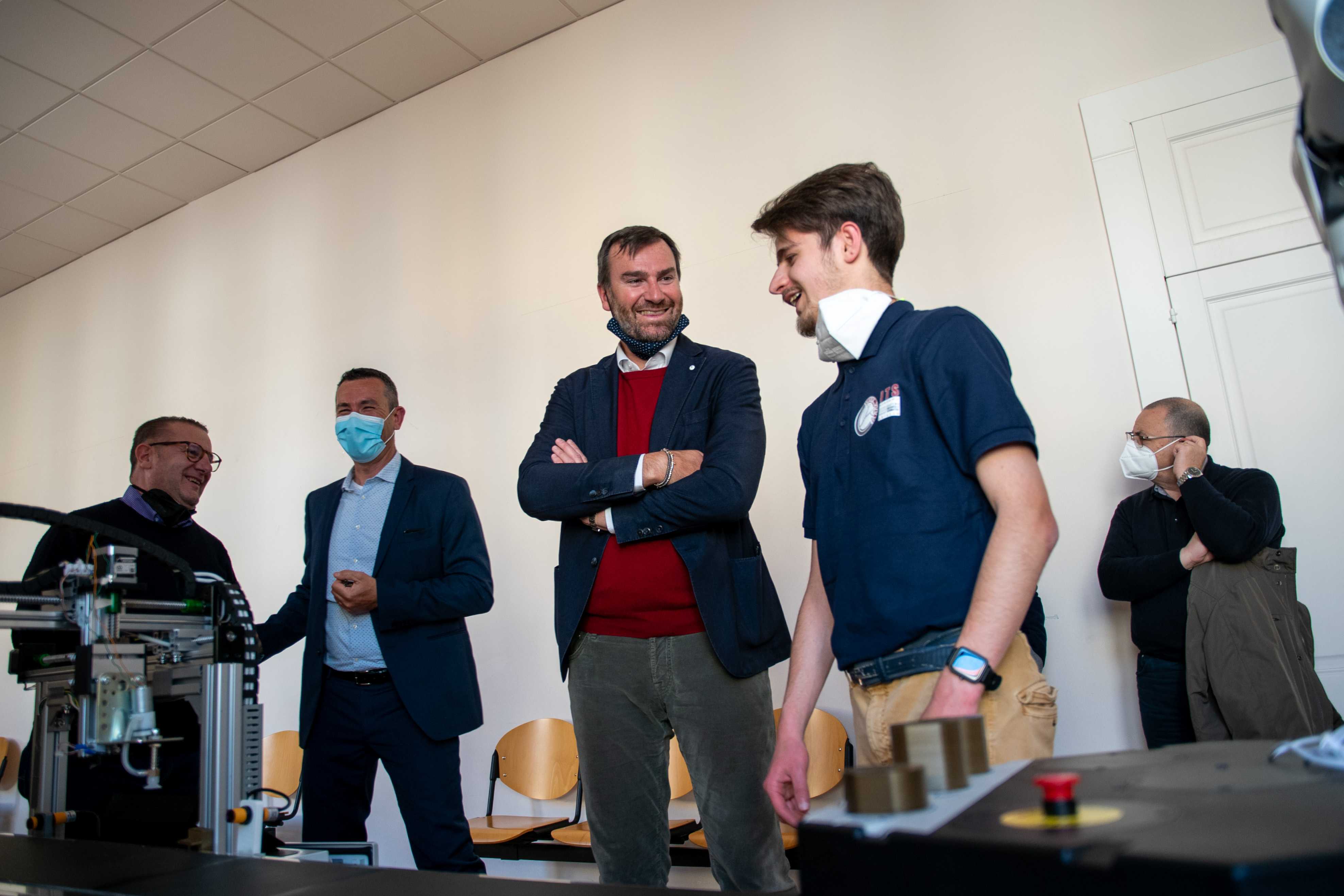 Immaginare il lavoro: il mondo di ieri, le sfide del domani “il modello Lanciano”