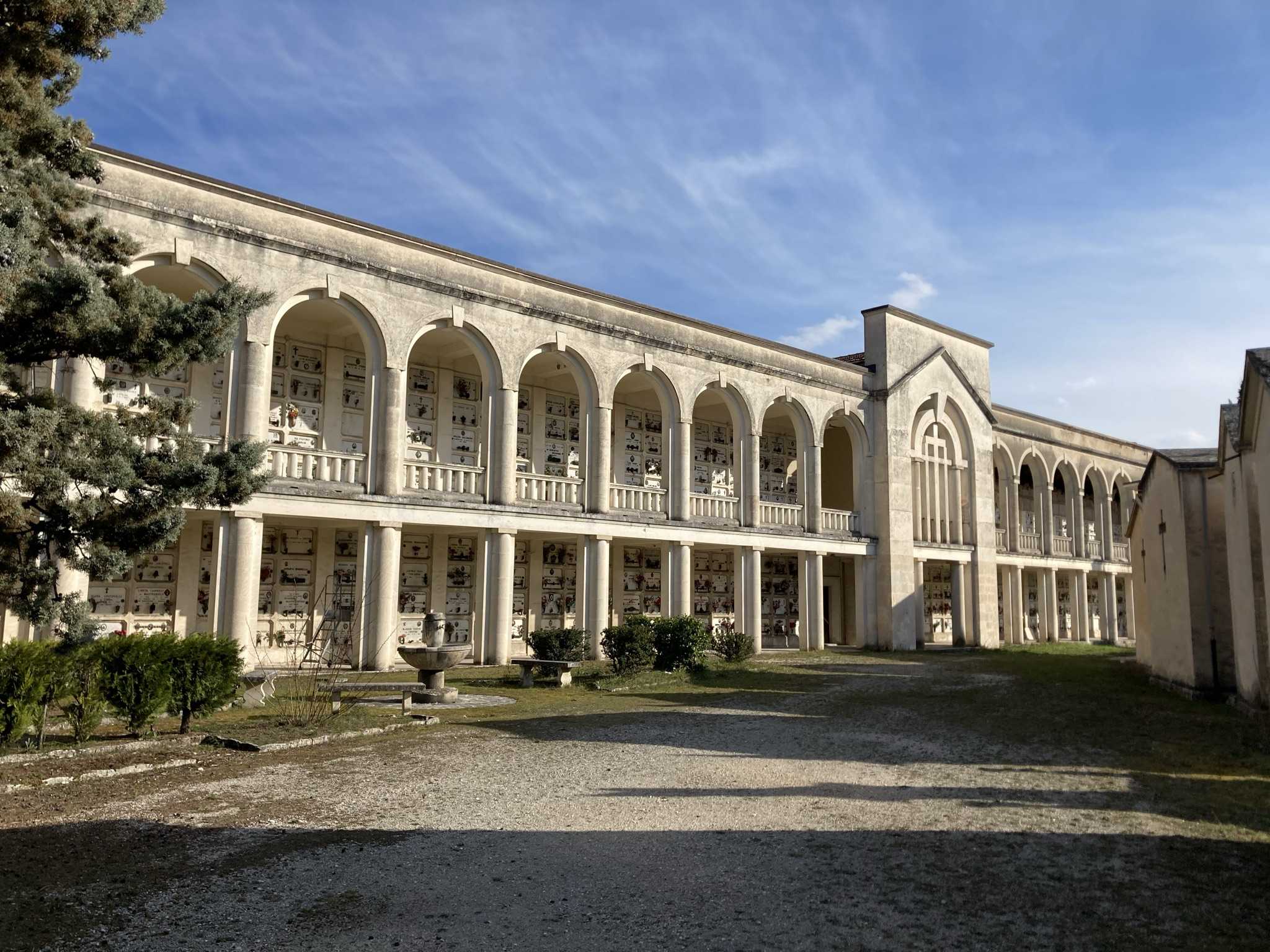 “Giardini di pietre. Il cimitero monumentale dell’Aquila”, la presentazione